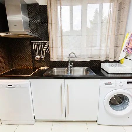 Acropolis By The Sea * לוטראקי