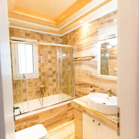 Acropolis By The Sea * Лоутраки