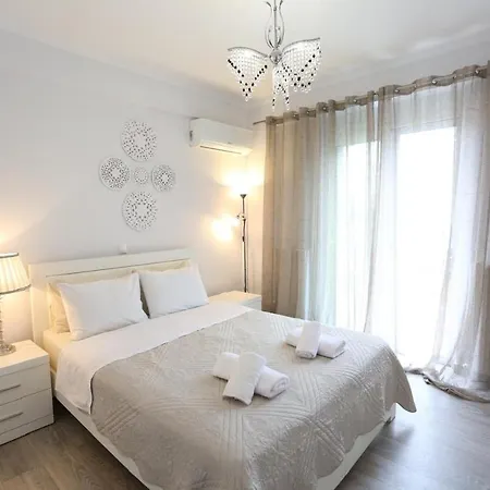 Acropolis By The Sea * Lutráki