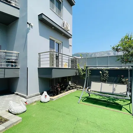 Acropolis By The Sea * לוטראקי