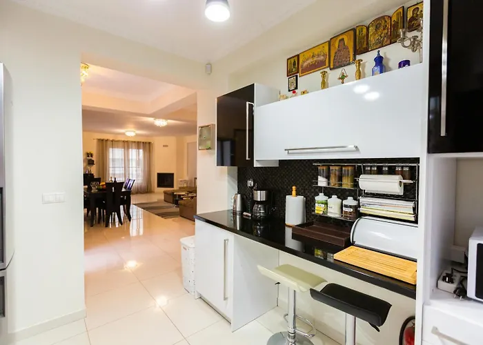 Acropolis By The Sea *