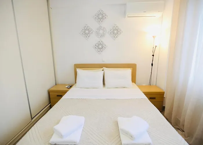 Acropolis By The Sea *